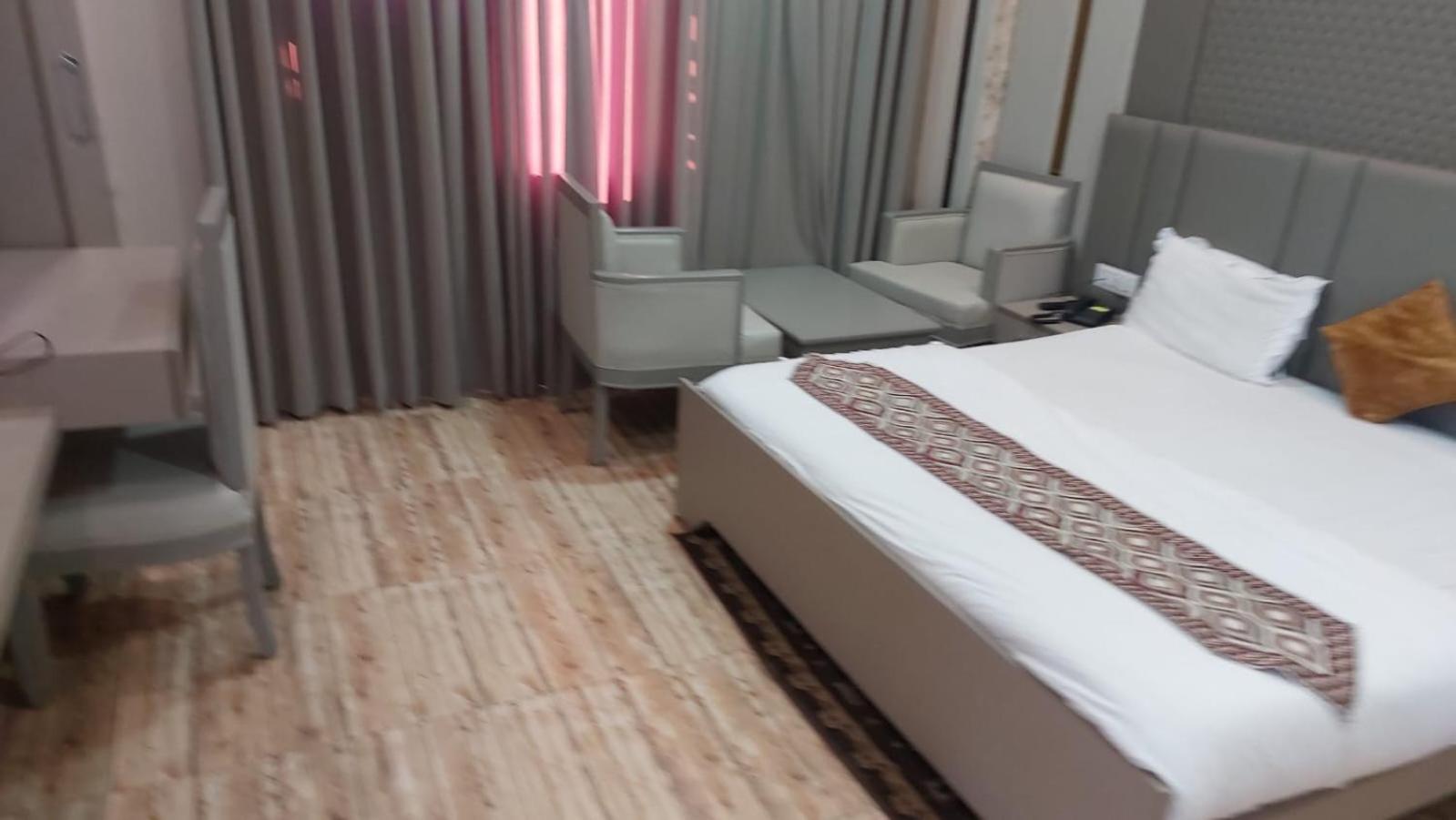 Hotel Rajshree Tanakpur Dış mekan fotoğraf