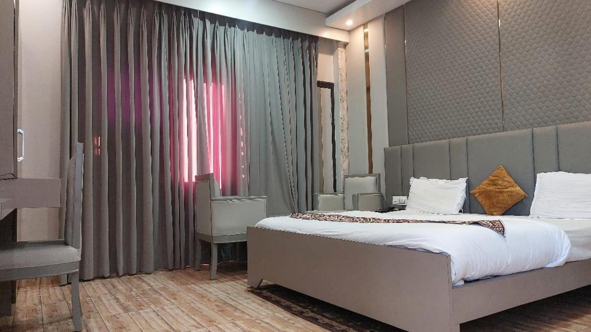 Hotel Rajshree Tanakpur Dış mekan fotoğraf