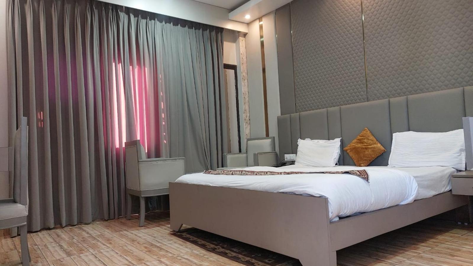 Hotel Rajshree Tanakpur Dış mekan fotoğraf